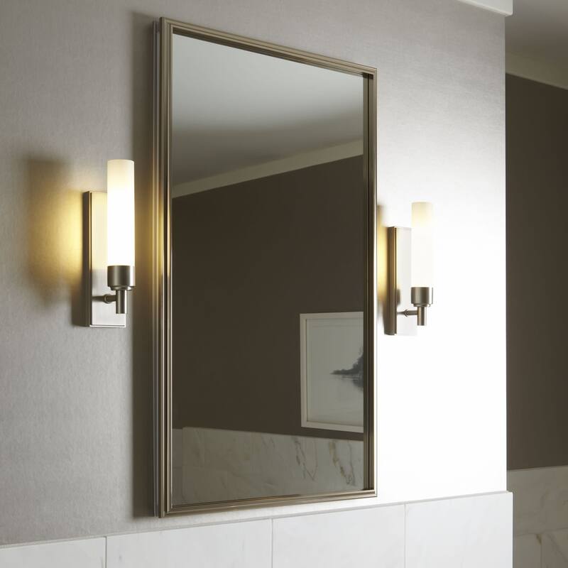 Robern DM2030RM Main Line 19-1/8" W x 29-7/8" H Traditional