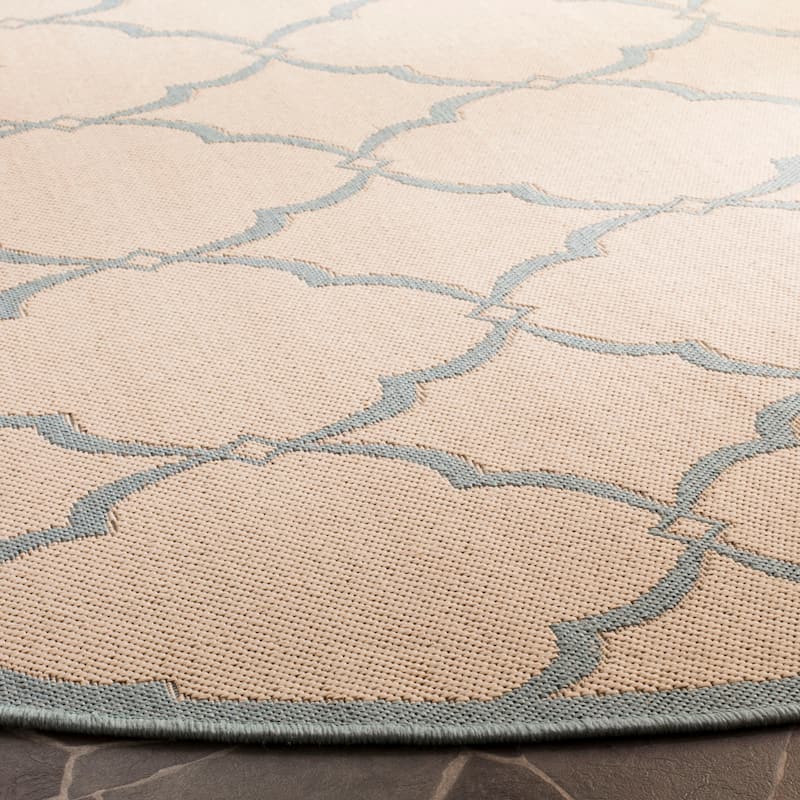 SAFAVIEH Linden Gaye Indoor/ Outdoor Waterproof Patio Backyard Rug.