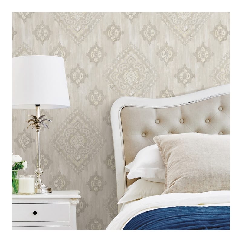 Advantage Leana Yellow Medallion Wallpaper - 21 x 396 x 0.025