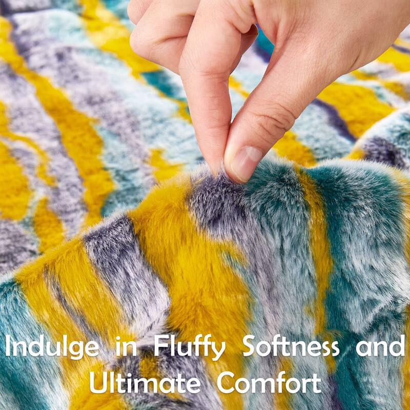 Home Soft Things Jacquard FauxFur Throw