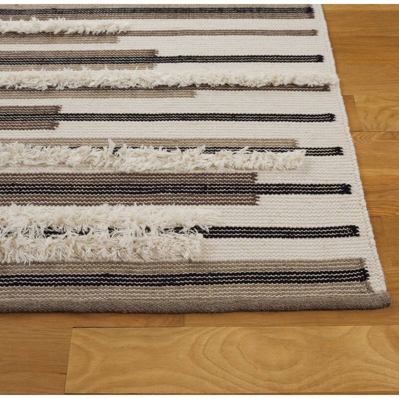 SAFAVIEH Handmade Kenya Herta Striped Wool Rug