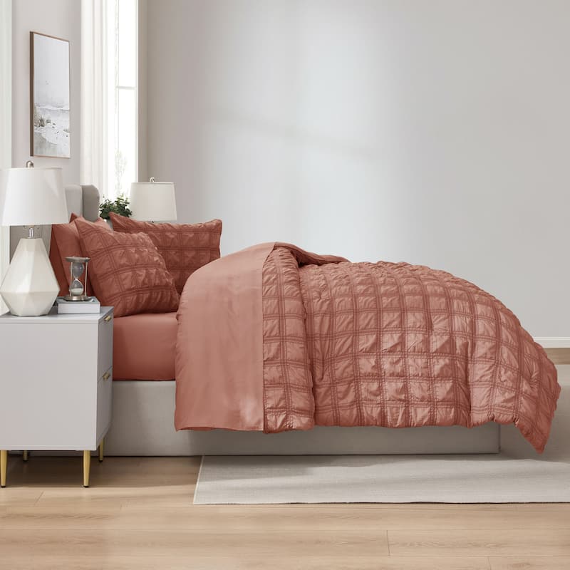 Empyrean Modern Comforter Seer Sucker