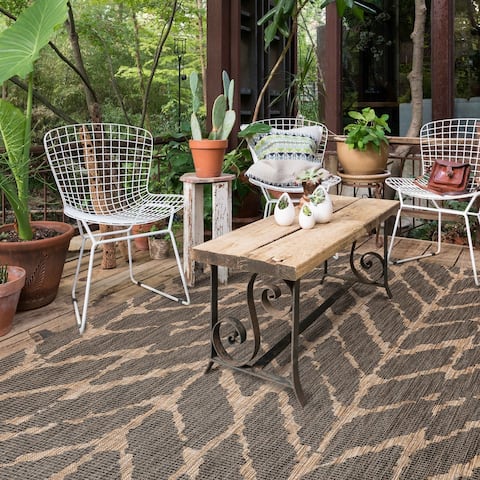 The Curated Nomad Claremont Chevron Pattern Indoor/ Outdoor Area Rug
