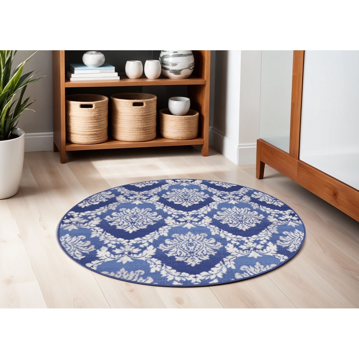 Goku Power Loomed Distressed Geometric Stain Resistant Area Rug By HomeRoots - 60' X '60' X '0.39