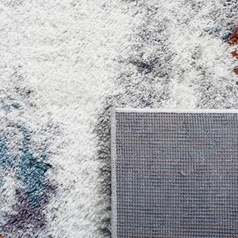 SAFAVIEH Berber Shag Chandita Rug - Blue Rust/Ivory - 5' 5" x 7' 7"