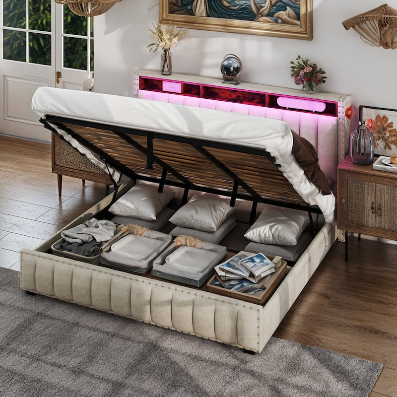 Moasis King Bed Upholstered Platform with Button-Tufted Frame