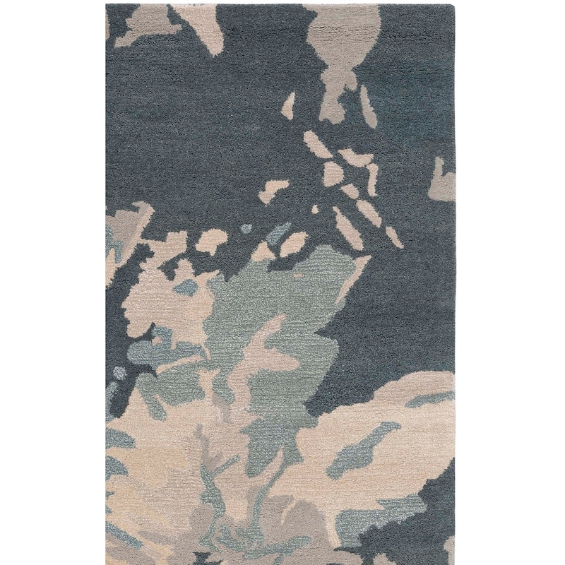 SAFAVIEH Handmade Bella Tinatin Modern Floral Wool Rug
