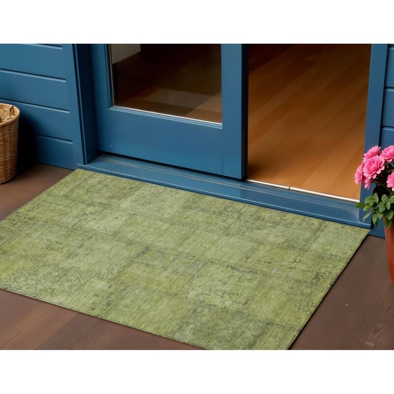 HomeRoots Patchwork Transitional Rectangle Outdoor Rug - 3' x 5'