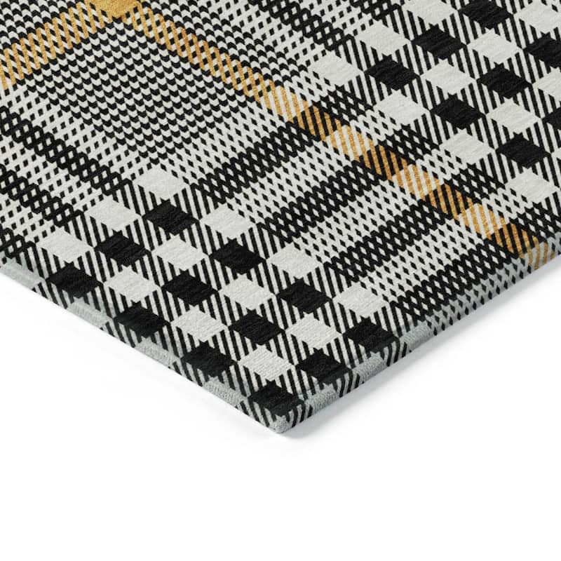 Machine Washable Indoor/ Outdoor Plaid Chantille Rug