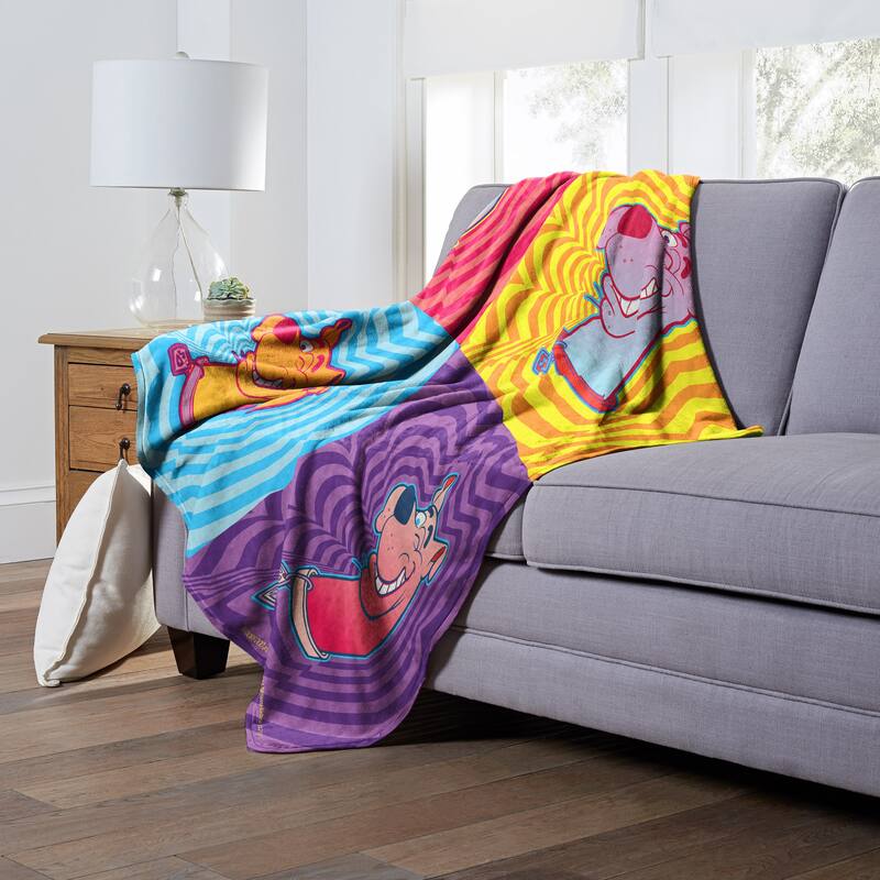 Warner Brothers Scooby Doo Scooby Geometrics Silk Touch Throw Blanket
