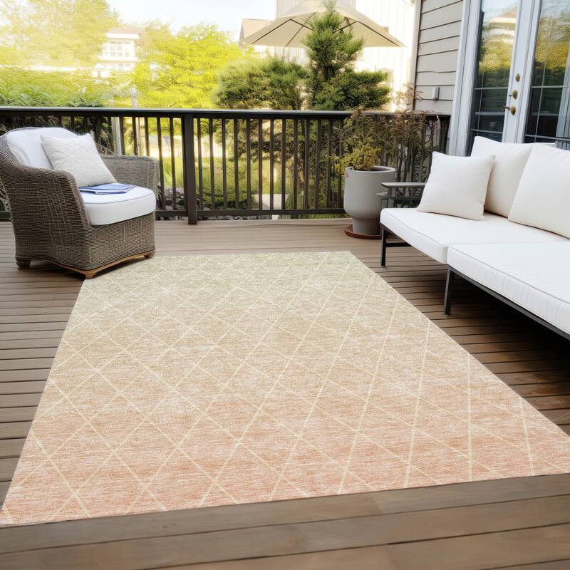 Machine Washable Indoor/ Outdoor Ombre Trellis Chantille Rug
