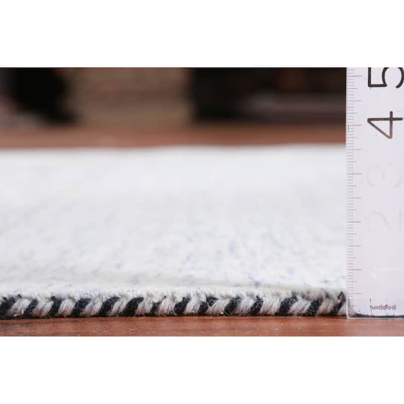 Hand Knotted Oriental 100% Wool Carpet Tribal Animal Pictorial Beige & Ivories Gabbeh Area Rug - 7' 10'' X 5' 2''