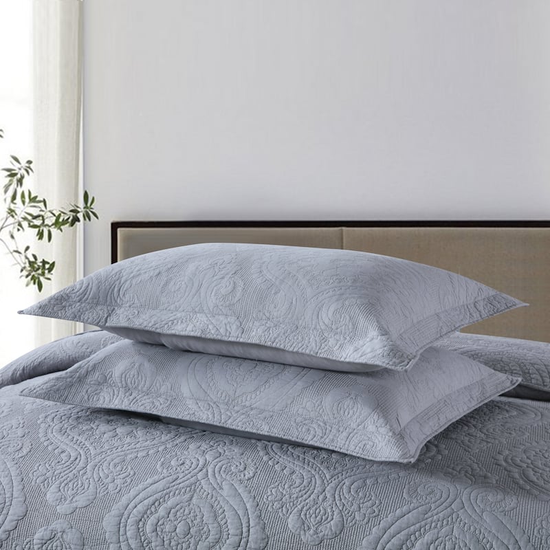 Reversible 3 Piece Damask Quilt Set by HULALA HOME