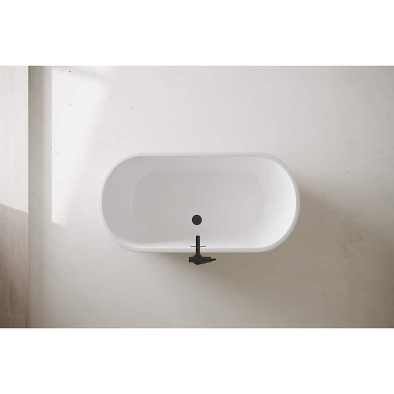 Odell Soaking Bathtub in Glossy White