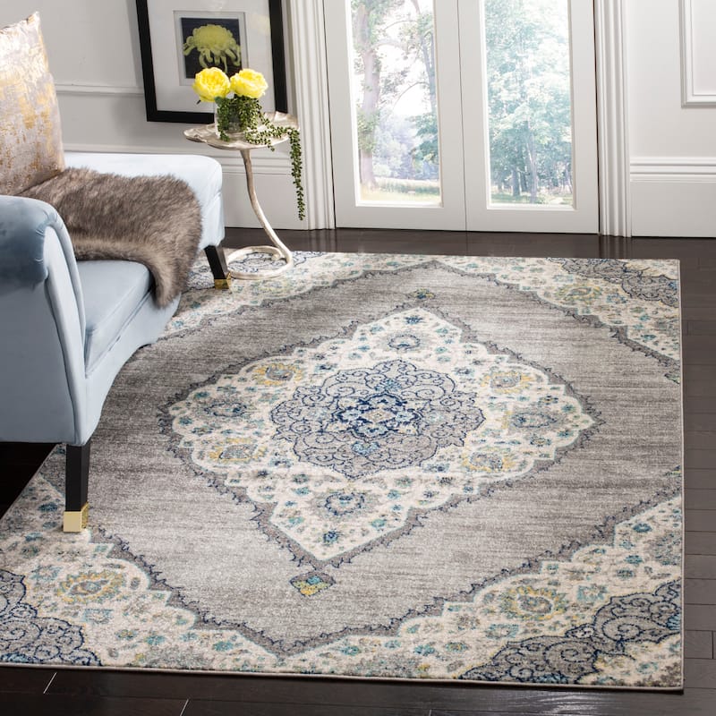 SAFAVIEH Madison Dorla Vintage Boho Boho Oriental Rug - 5'3" x 7'6" - Light Grey/Blue