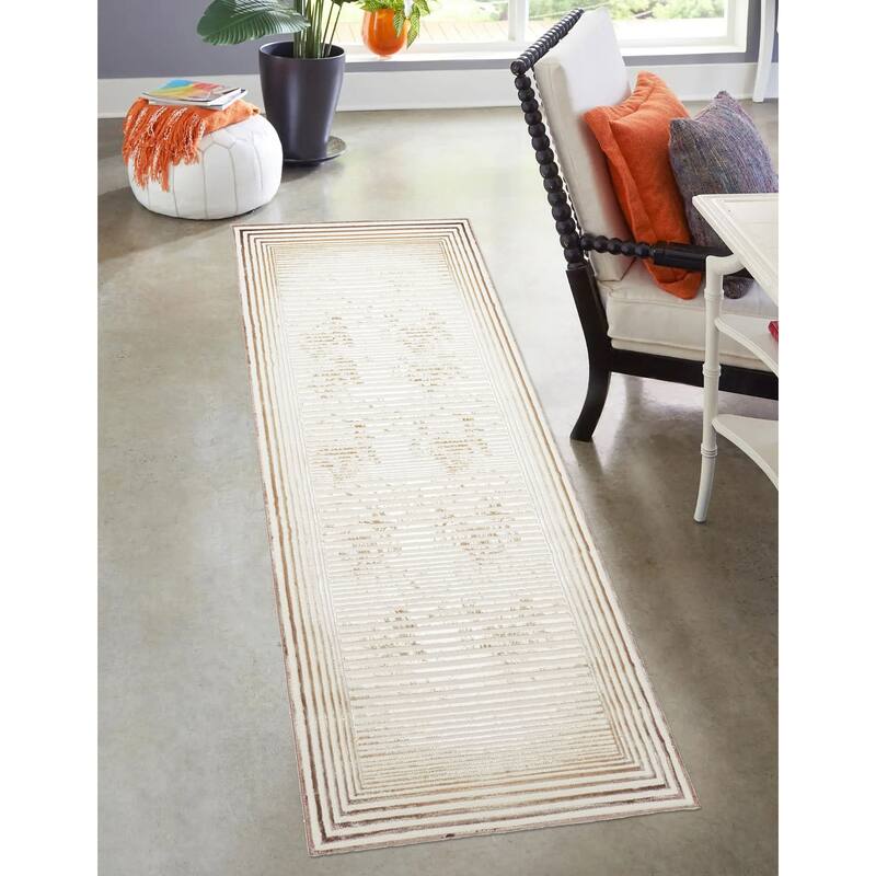 ECARPETGALLERY Machine Made Ramona Tan Area Rug