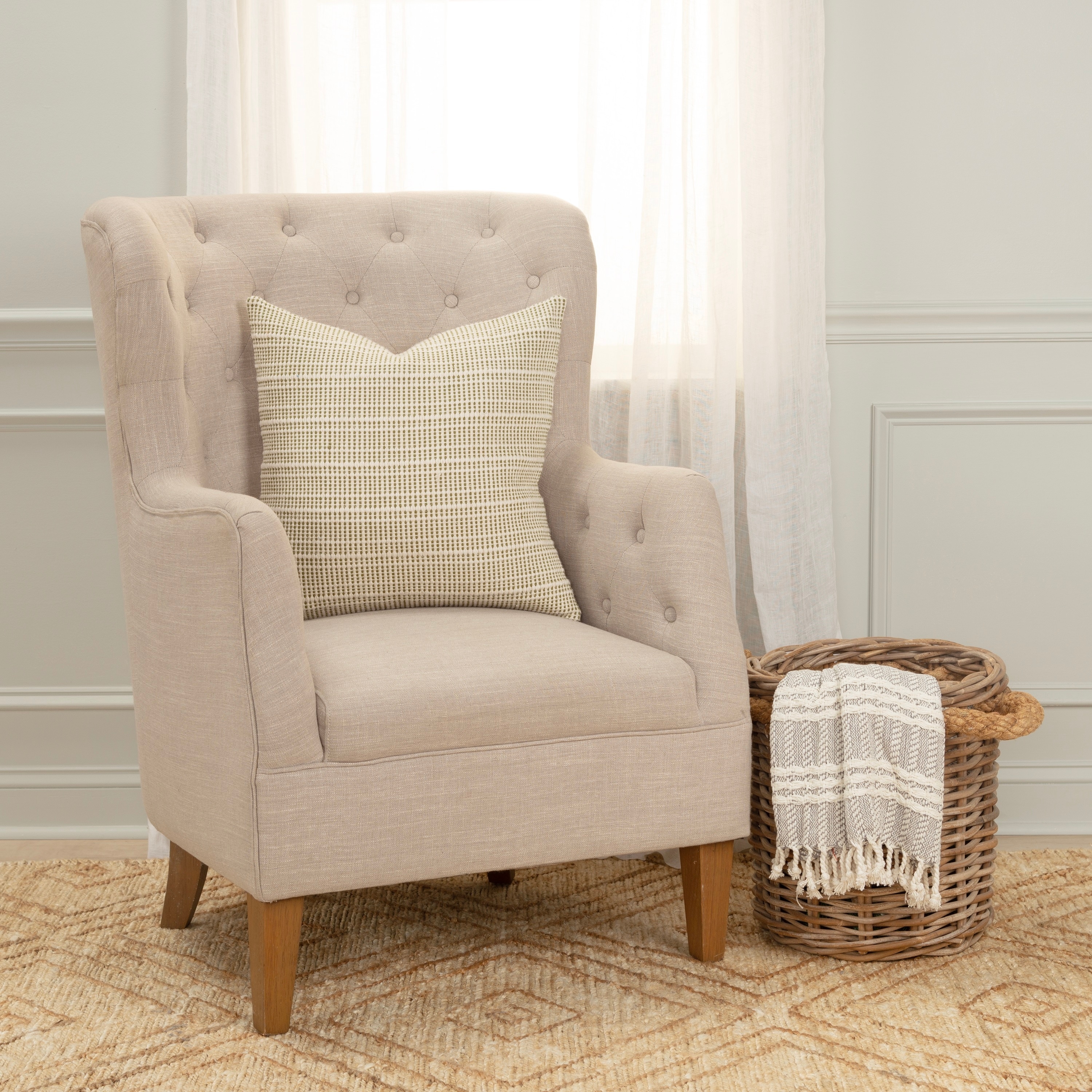 Rizzy Home Transitional Pillow Cover - 20" x 20"