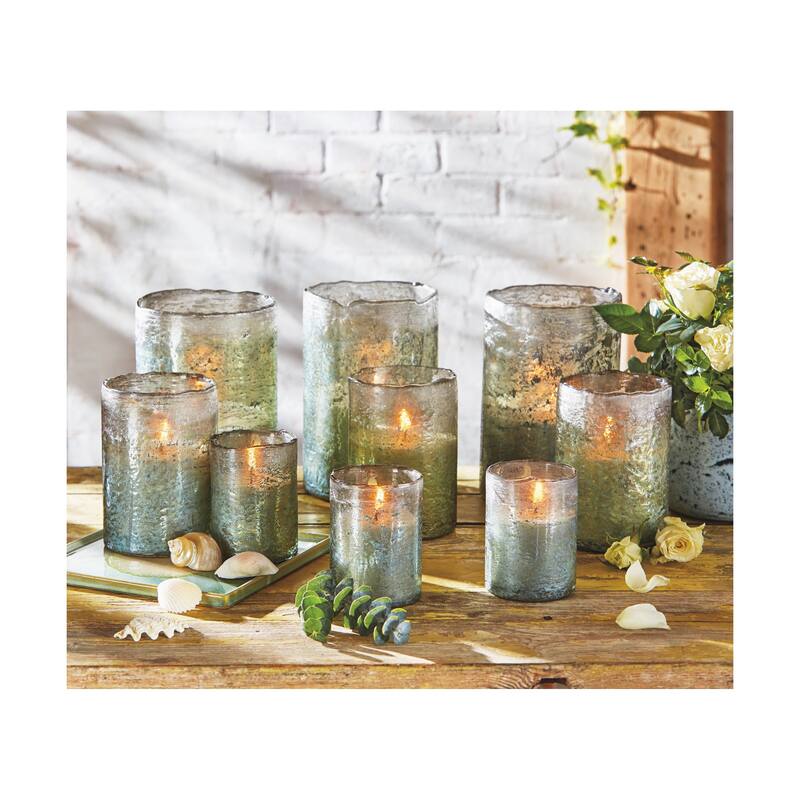 Small Organic Citro Ocean Candle Scented Glass Candle With Notes Of Fresh Aloe Melon And Woody Florals