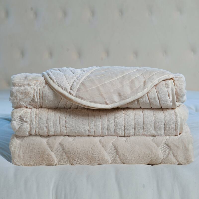FauxFur Quilted Tatami 4-piece Bedspread Set