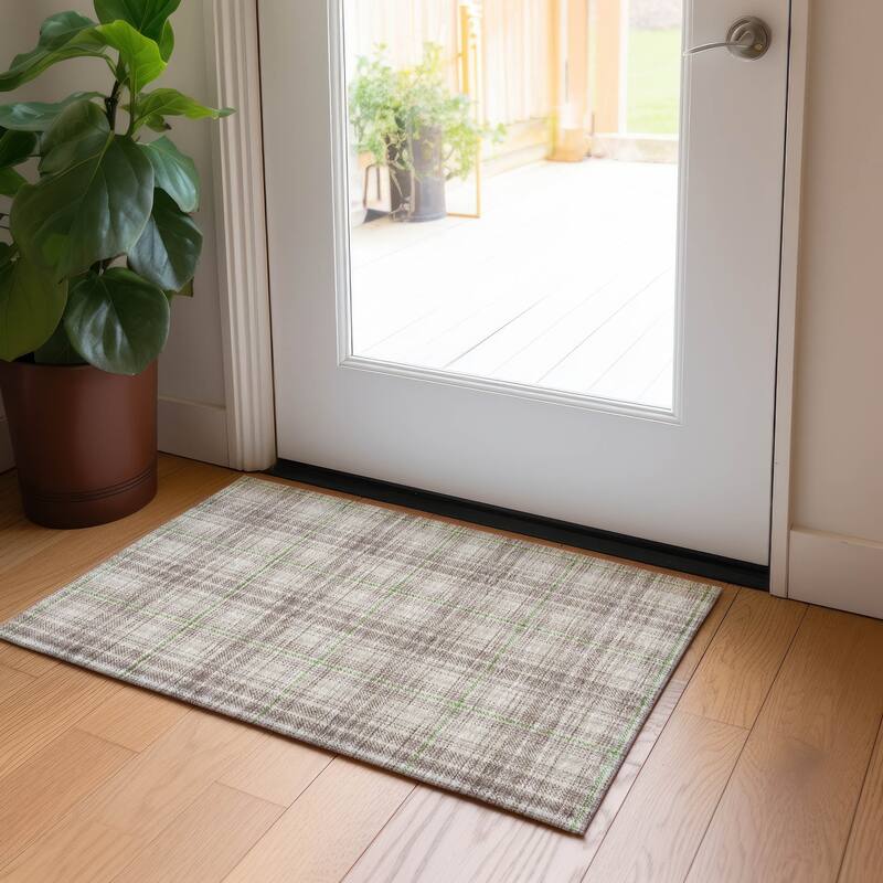 Machine Washable Indoor/ Outdoor Plaid Chantille Rug - Beige - 1'8" x 2'6"