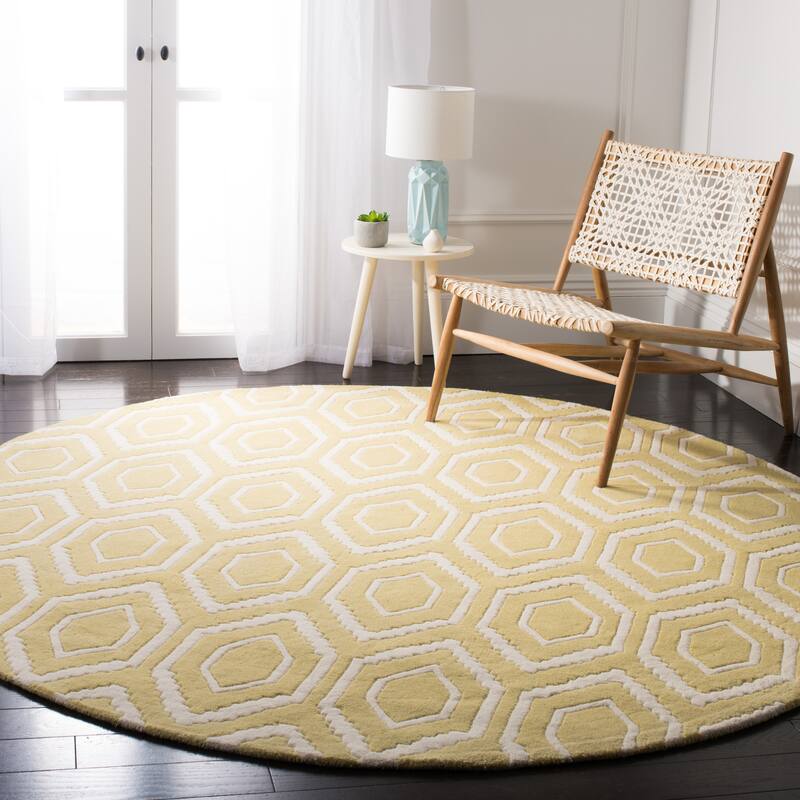 SAFAVIEH Handmade Chatham Altrud Moroccan Modern Wool Rug - 4' Round - Light Gold/Ivory