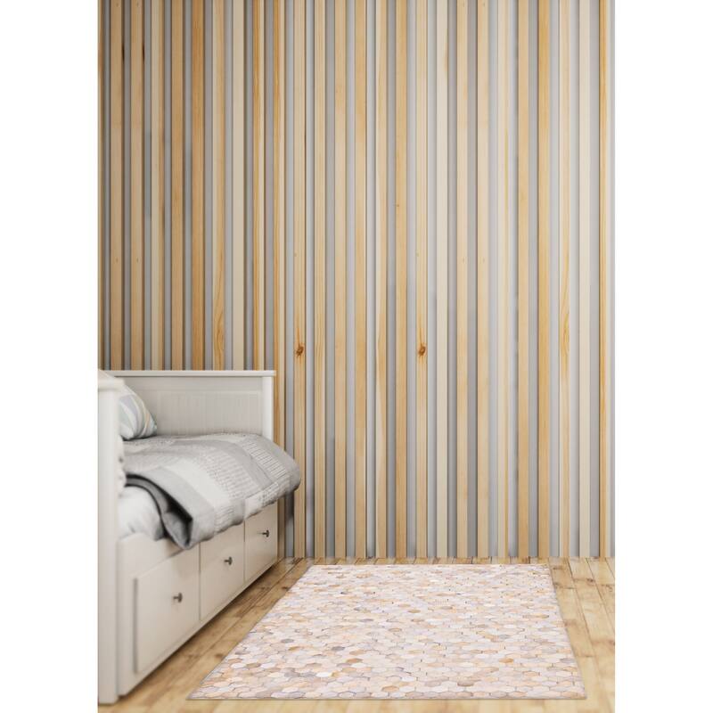 ECARPETGALLERY Handmade Cowhide Patchwork Ivory Leather Rug - 4'0 x 6'0