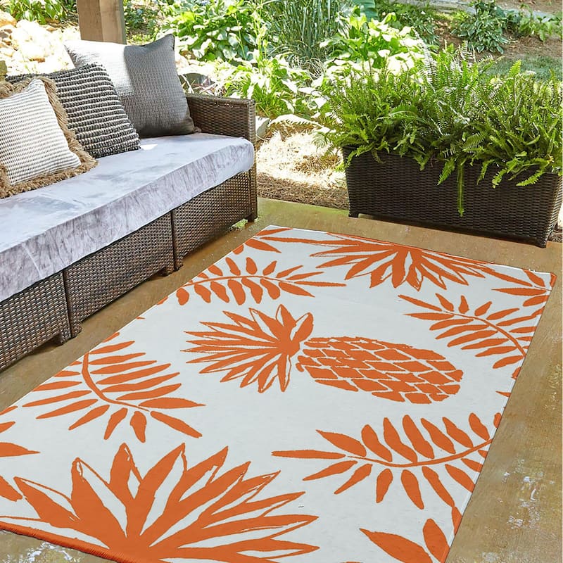 Pineapple Leaves Spring Chenille Indoor/Outdoor Rug