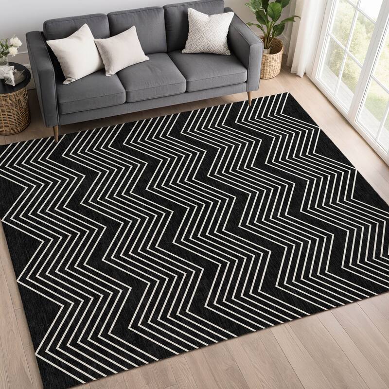 Machine Washable Indoor/ Outdoor Modern Chevron Chantille Rug