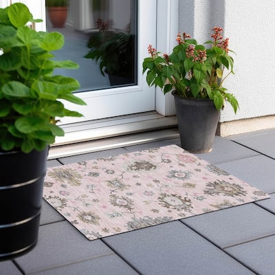 Machine Washable Indoor/ Outdoor Chantille Kashan Traditonal Rug
