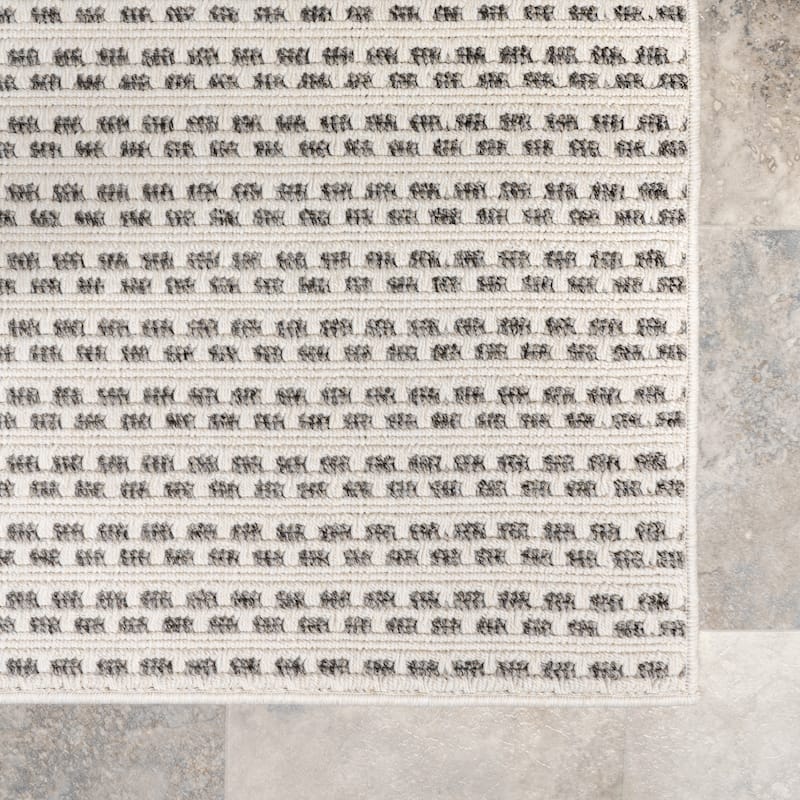 Nuloom Halsey Geometric Indoor/Outdoor Area Rug