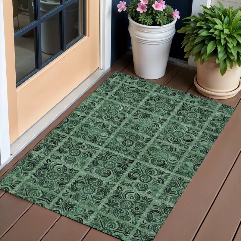 HomeRoots Medallion Transitional Rectangle Outdoor Rug - 3' x 5'