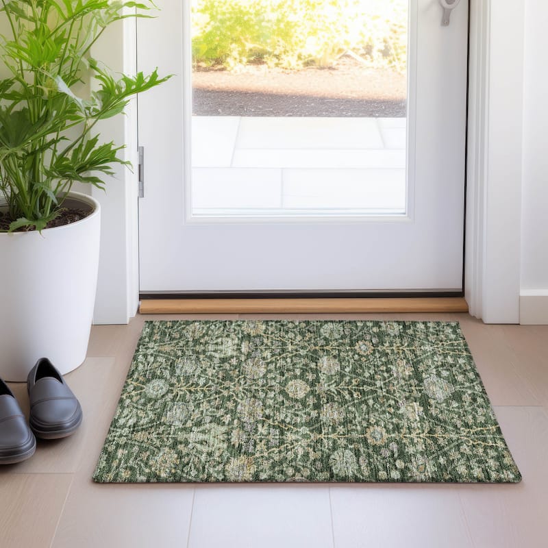 Machine Washable Indoor/ Outdoor Traditional Kashan Chantille Rug - Green - 1'8" x 2'6"