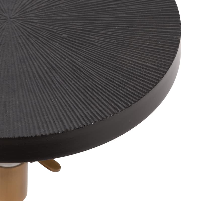 Kate and Laurel Engles Metal Table and Plant Stand