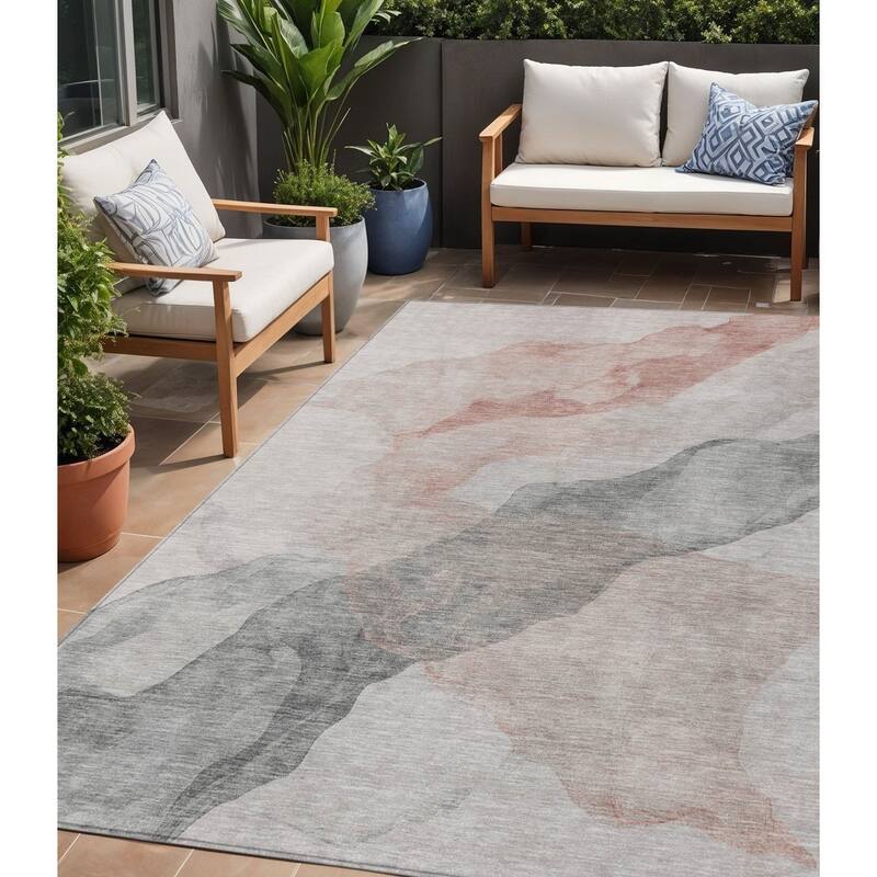 HomeRoots Abstract Transitional Rectangle Outdoor Rug - 5' X 8'