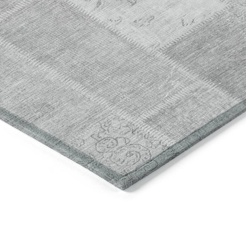 HomeRoots Patchwork Traditional Rectangle Outdoor Rug