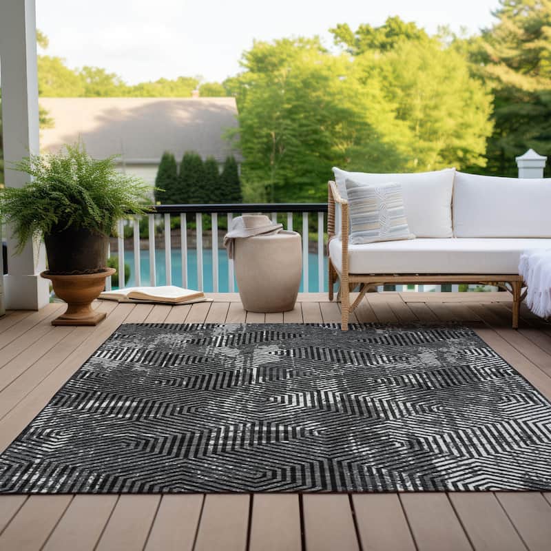 Machine Washable Indoor/ Outdoor Chantille Contemporary Maze Rug