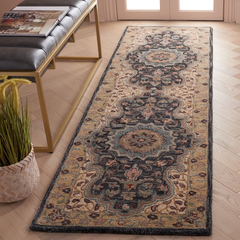 SAFAVIEH Handmade Heritage Marais Traditional Oriental Wool Rug