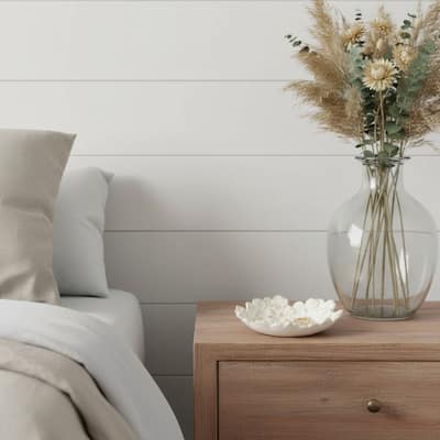 HomeRoots 7" White And Gold Cast Iron Flower Round Trinket Tray - 7.00 in. x 1.62 in. x 7.00 in.