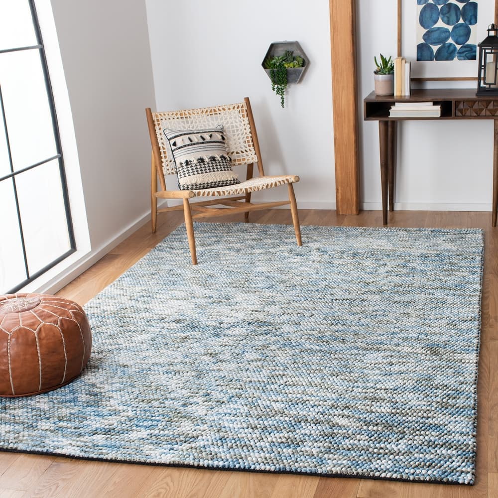 SAFAVIEH Handmade Natura Adriena Wool Rug