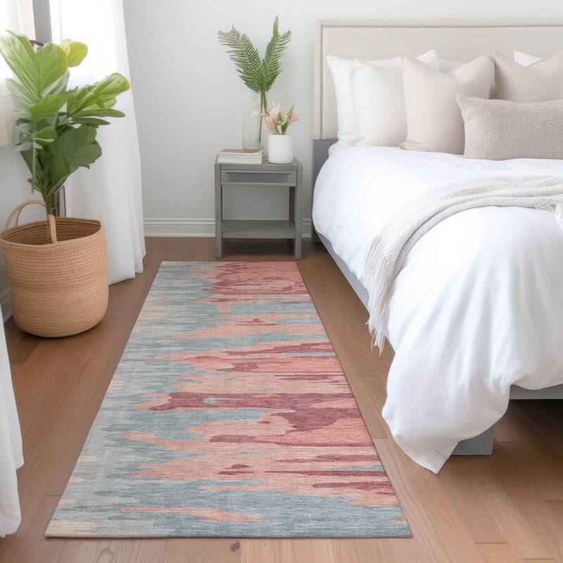 Machine Washable Indoor/ Outdoor Brushstrokes Ombre Chantille Rug - Coral - 2'3" x 7'6"