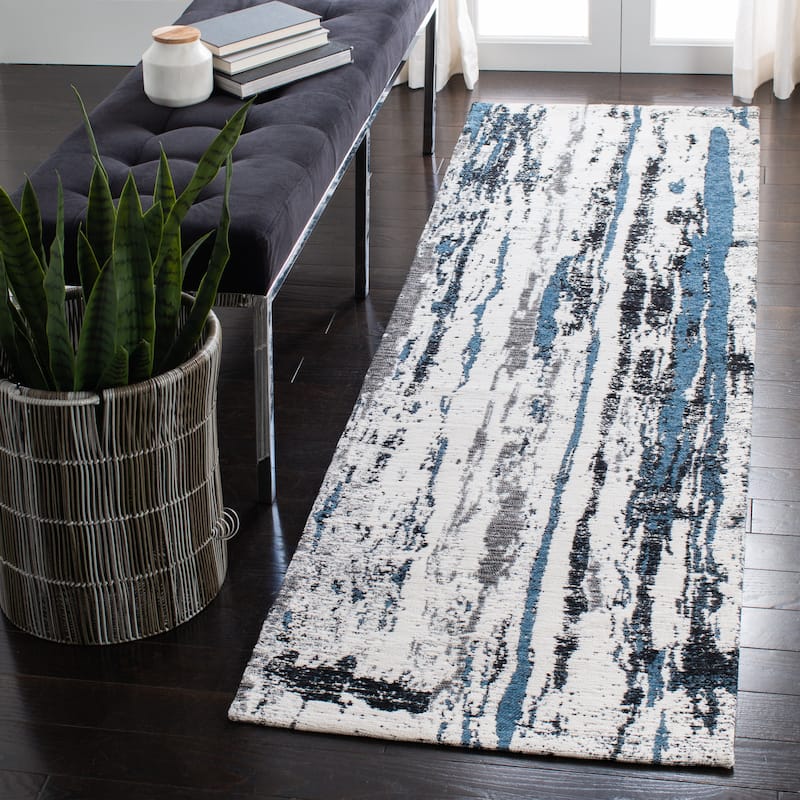 SAFAVIEH Classic Vintage Concettina Vintage Oriental Cotton Rug - 2'3" x 8' Runner - Navy/Ivory