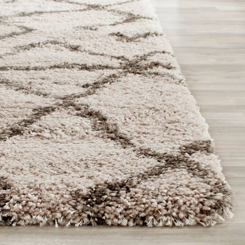 SAFAVIEH Belize Shag Christina 2-inch Thick Rug