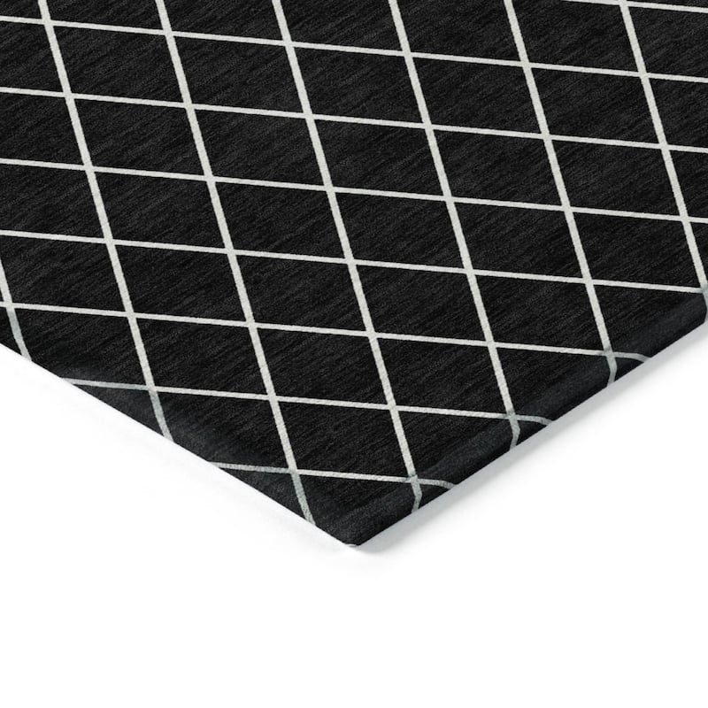 HomeRoots Geometric Transitional Rectangle Outdoor Rug