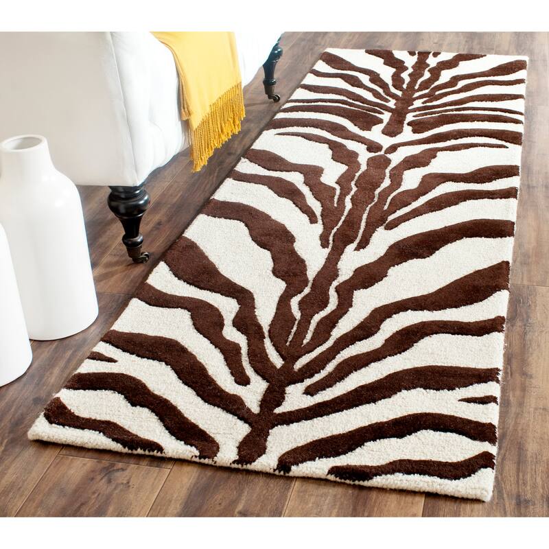 SAFAVIEH Handmade Cambridge Salina Animal Print Wool Rug - 2'6" x 8' Runner - Ivory/Brown