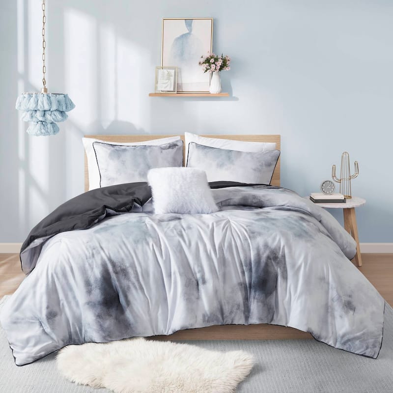 Intelligent Design Karissa Watercolor Tie Dye Printed Comforter Set with Throw Pillow - Charcoal - Twin XL