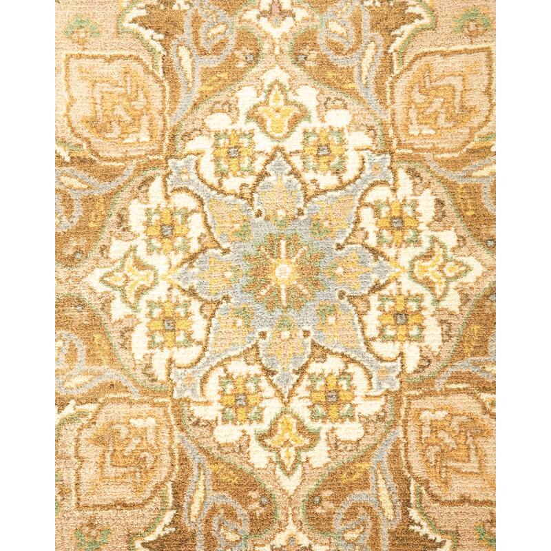 Overton Hand Knotted Wool Traditional Oriental Ivory Area Rug - 4' x 6'