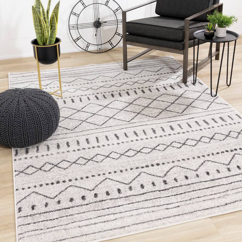 Emma Collection - Grey/White Tribal Patterned Rug