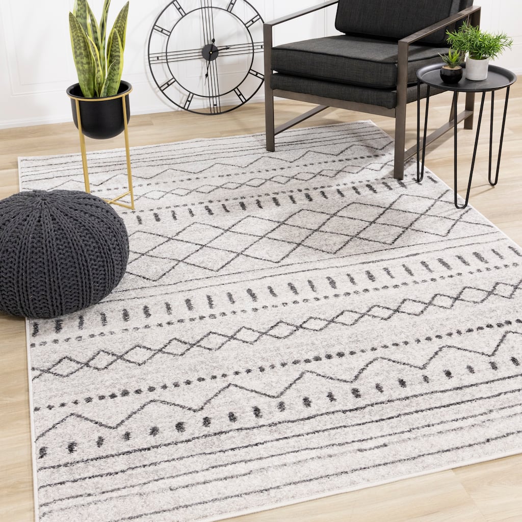 Emma Collection - Grey/White Tribal Patterned Rug