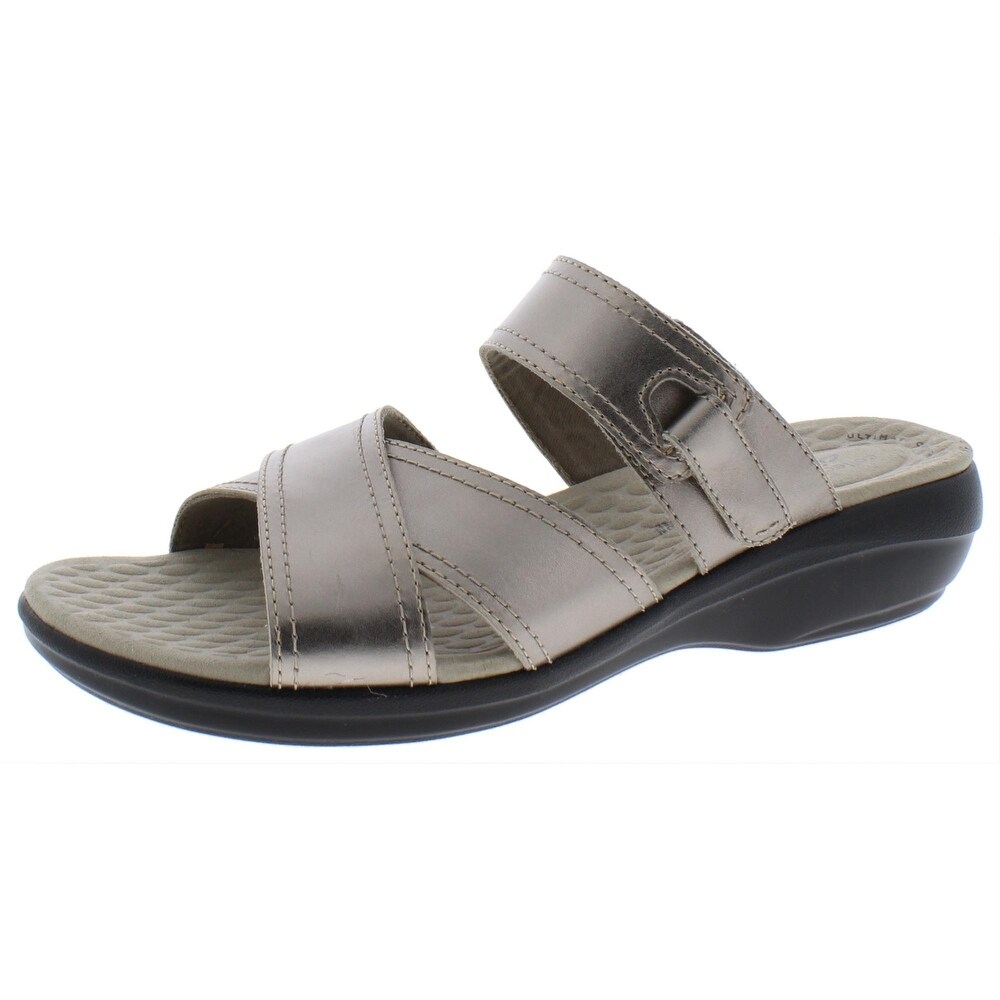 clarks ladies low heel shoes