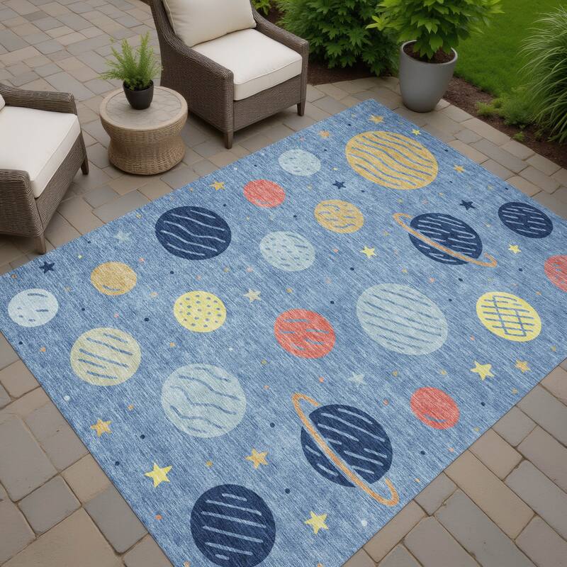 Machine Washable Indoor/ Outdoor Modern Planets Chantille Rug
